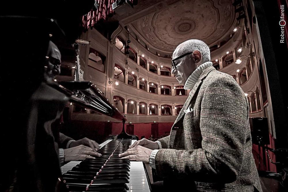 Roberto Cifarelli, il jazz a colori!